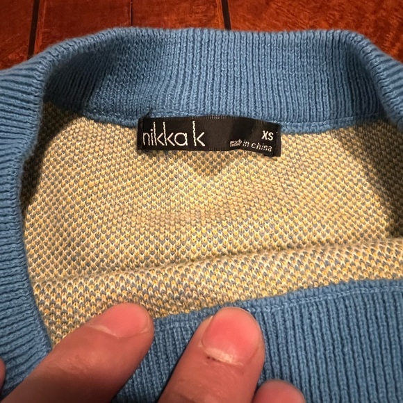 Women’s Y2K sweater with flower pattern - Picture 3 of 6